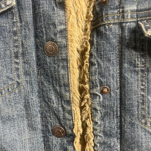 Wrangler Sherpa Lined Denim Jacket Vintage Distressed Trucker Style Medium/Large - Picture 9 of 13